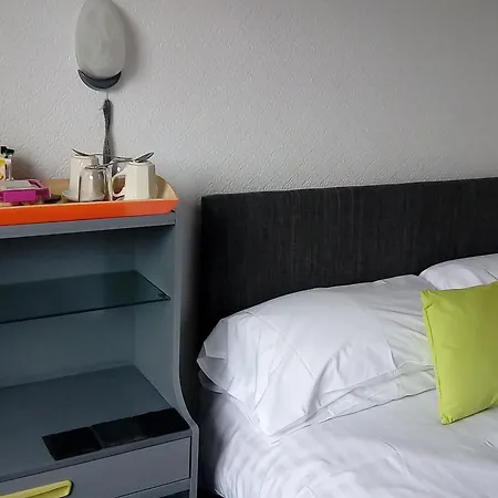 Lyndhurst Guest house 3*