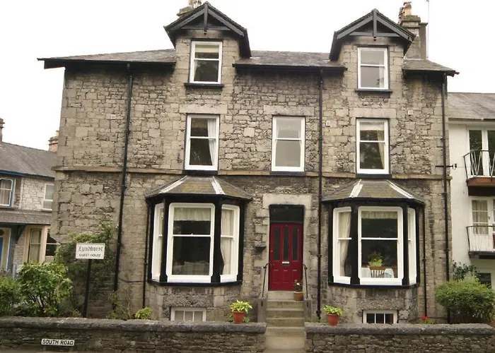 Lyndhurst Guest house