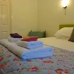 Lyndhurst Гостевой дом 3*