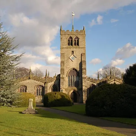 Πανσιόν Lyndhurst